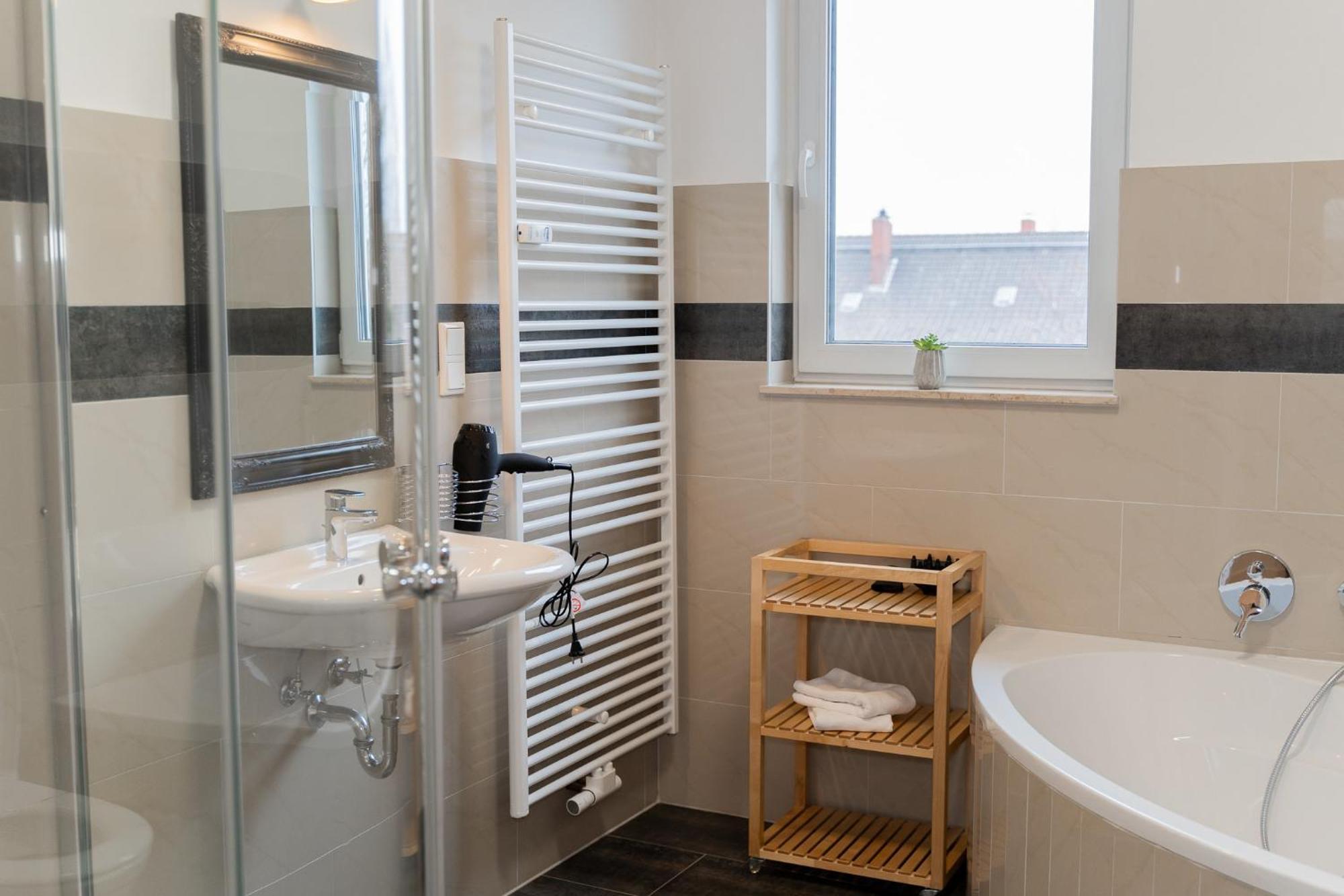 JUNIK apartments -Modernes Apartment im Stadtzentrum Duisburg Zimmer foto